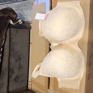 50DD CACIQUE UNDERWIRE LIGHTLY LINED BALCONETTE BRA NWT